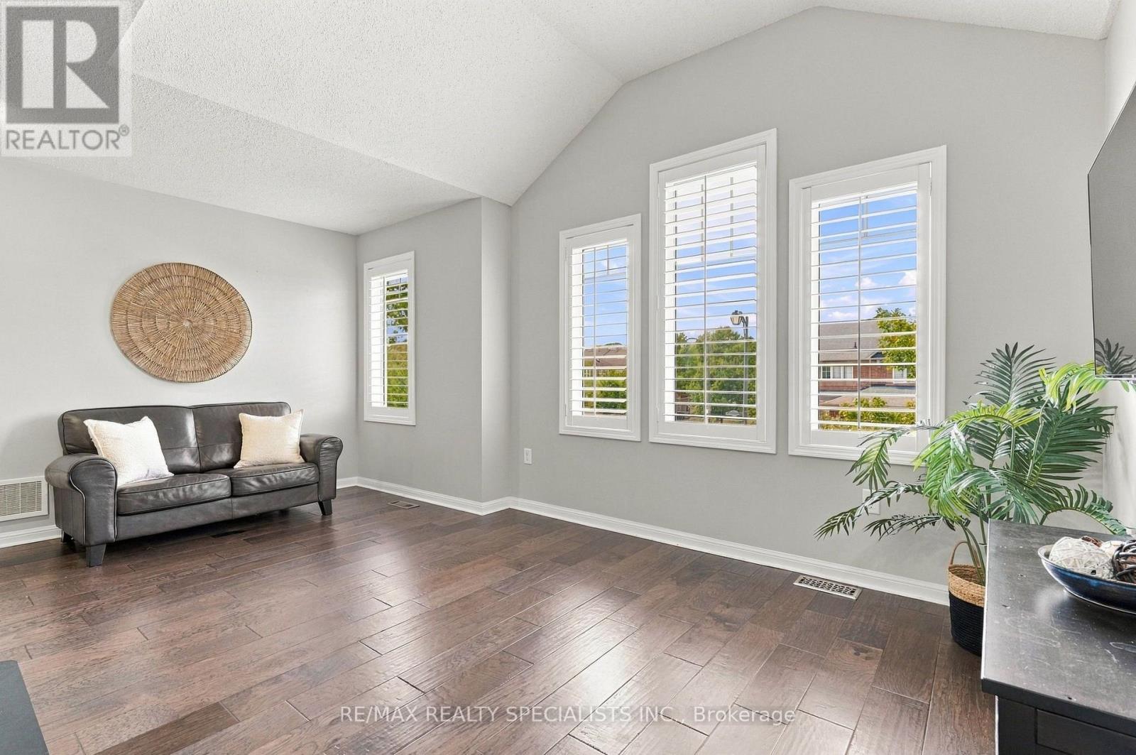 212 Leiterman Drive, Milton, Ontario  L9T 8B3 - Photo 19 - W13784934