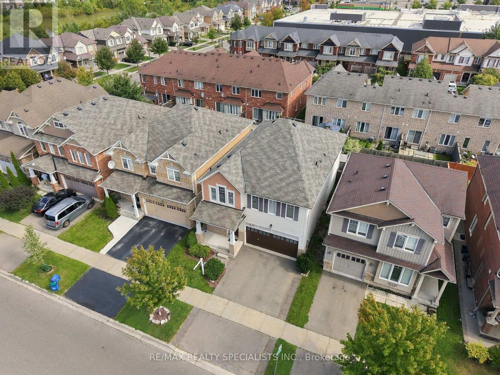 212 Leiterman Drive, Milton, Ontario  L9T 8B3 - Photo 3 - W13784934