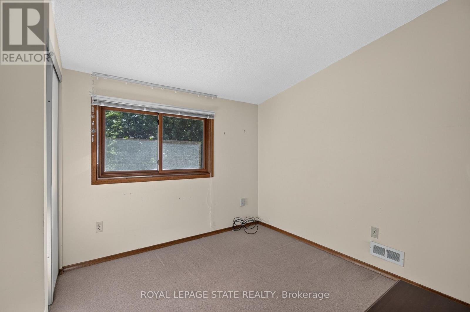 109 Rosemary Lane, Hamilton, Ontario  L9G 2K4 - Photo 28 - X13784994
