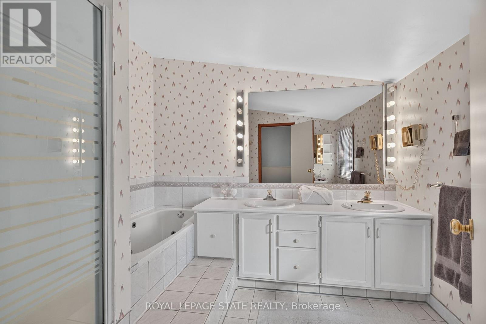 109 Rosemary Lane, Hamilton, Ontario  L9G 2K4 - Photo 31 - X13784994