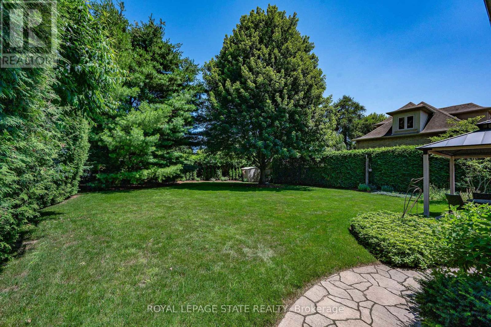 109 Rosemary Lane, Hamilton, Ontario  L9G 2K4 - Photo 35 - X13784994