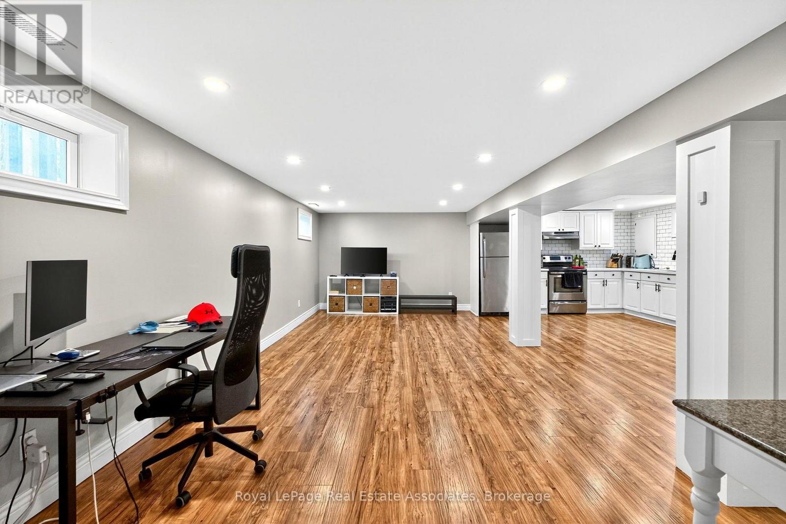 Lower - 312 East 45th Street, Hamilton, Ontario  L8T 3K8 - Photo 7 - X13785014