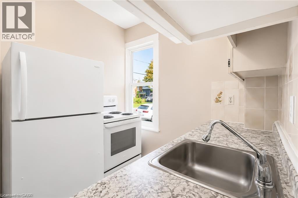 93 Lancaster Street W, Kitchener, Ontario N2H 4T3 - Photo 14 - 40863097
