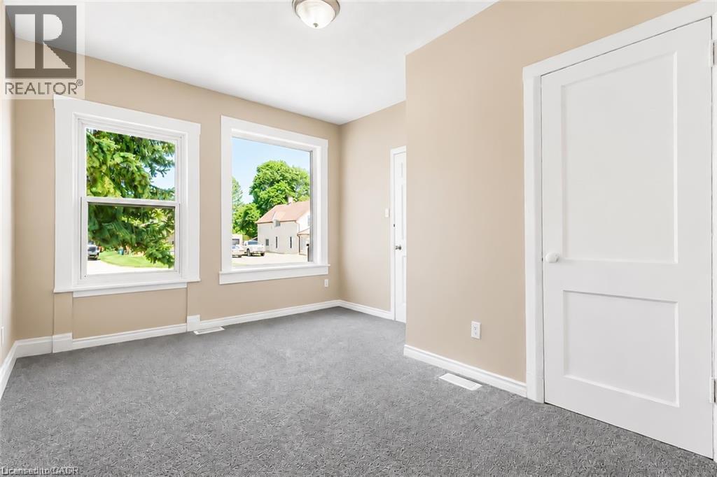 93 Lancaster Street W, Kitchener, Ontario N2H 4T3 - Photo 5 - 40863097