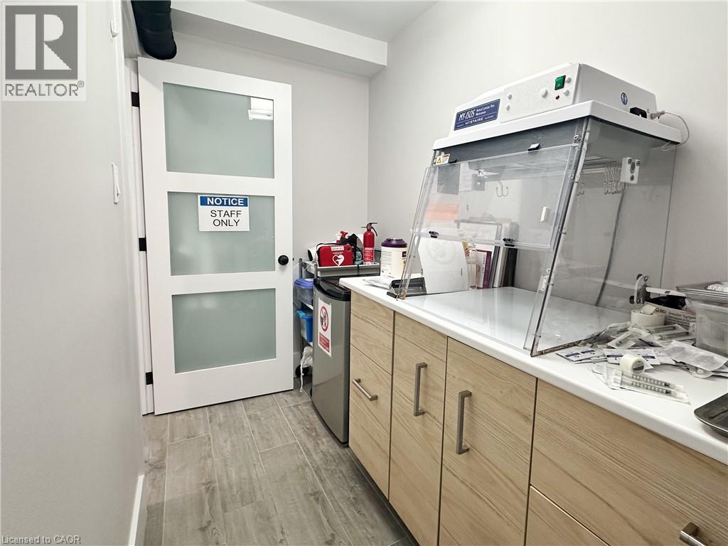 4380 South Service Road Unit# 3, Burlington, Ontario  L7L 5Y6 - Photo 15 - 40861246