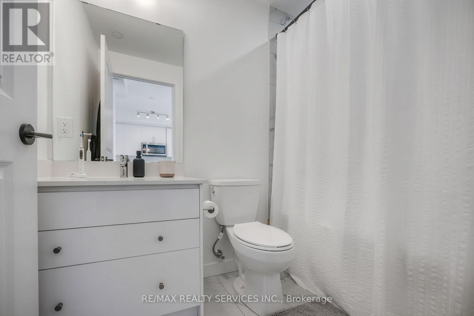 1304 - 345 Wheat Boom Drive, Oakville, Ontario  L6H 7X4 - Photo 16 - W13729352