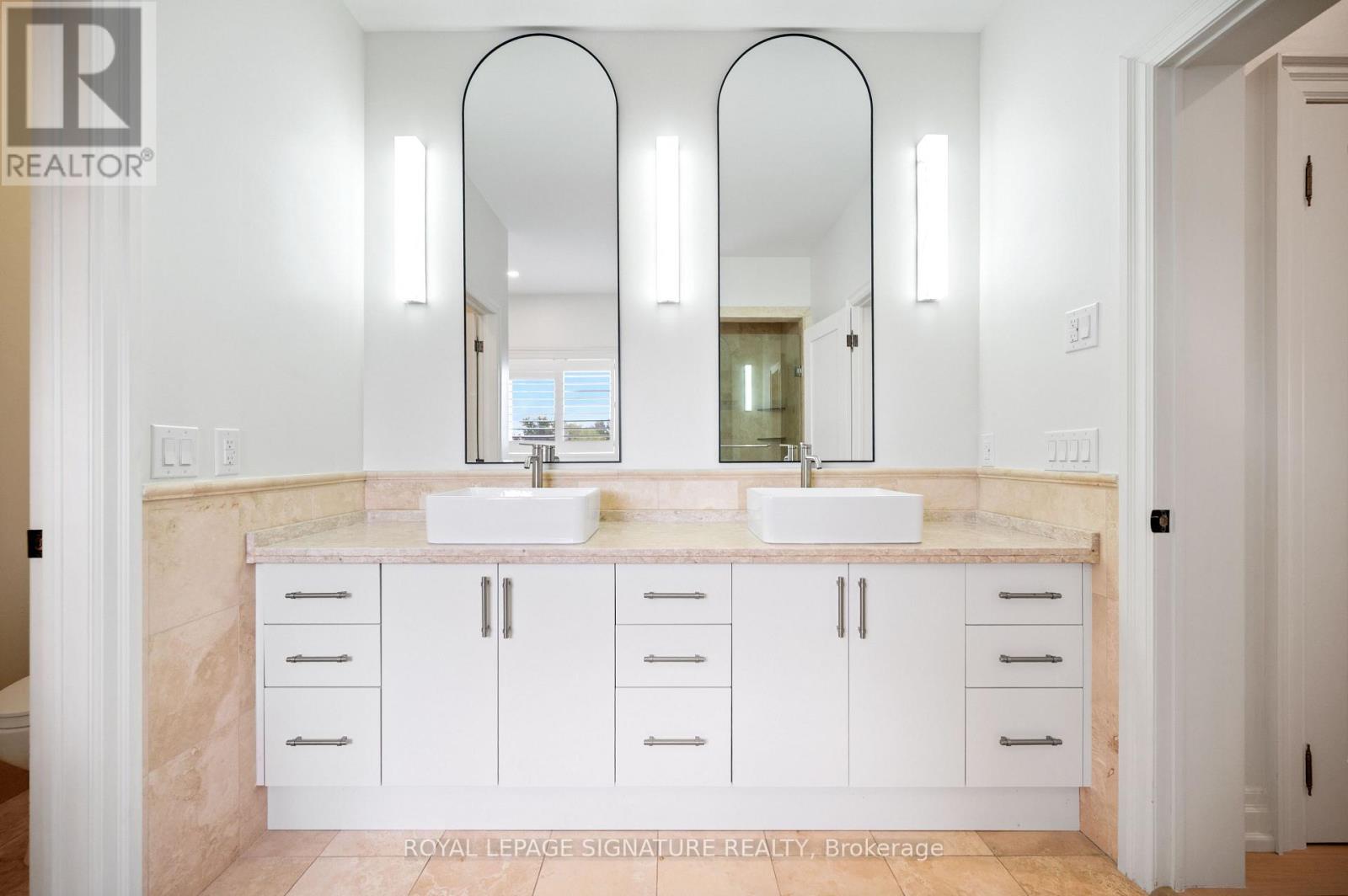 762 Duchess Drive, Mississauga, Ontario L4Y 1H7 - Photo 18 - W13782488
