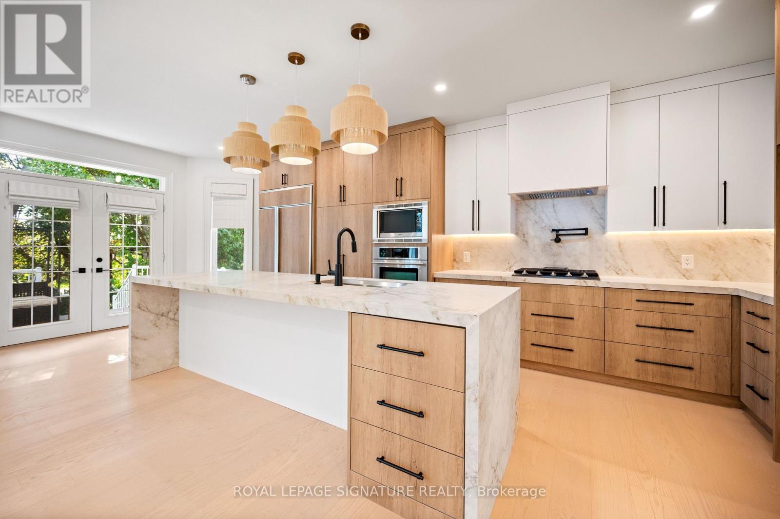 762 Duchess Drive, Mississauga, Ontario L4Y 1H7 - Photo 8 - W13782488