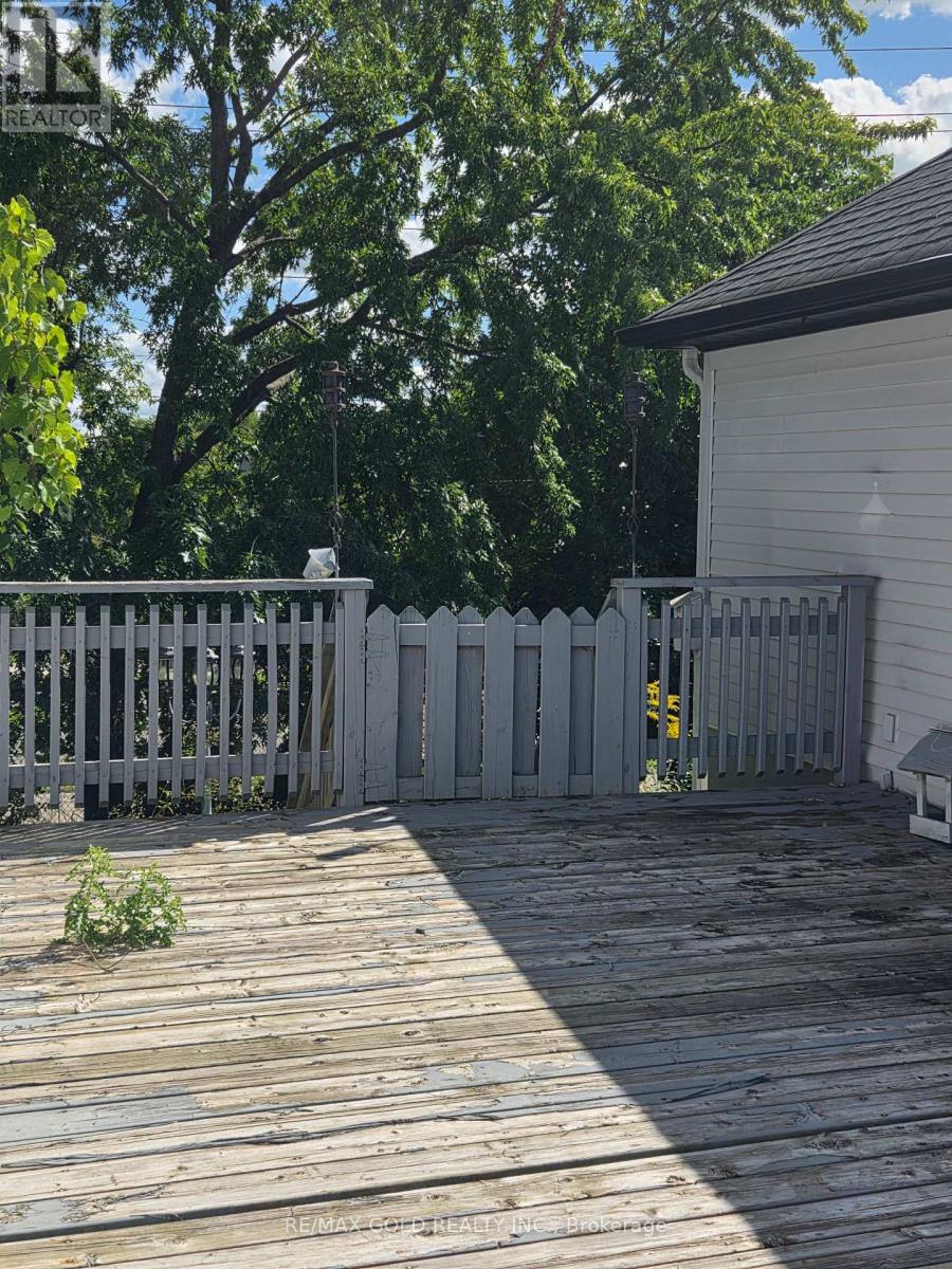 133 Wake Robin Drive, Kitchener, Ontario N2E 3L6 - Photo 46 - X13782142