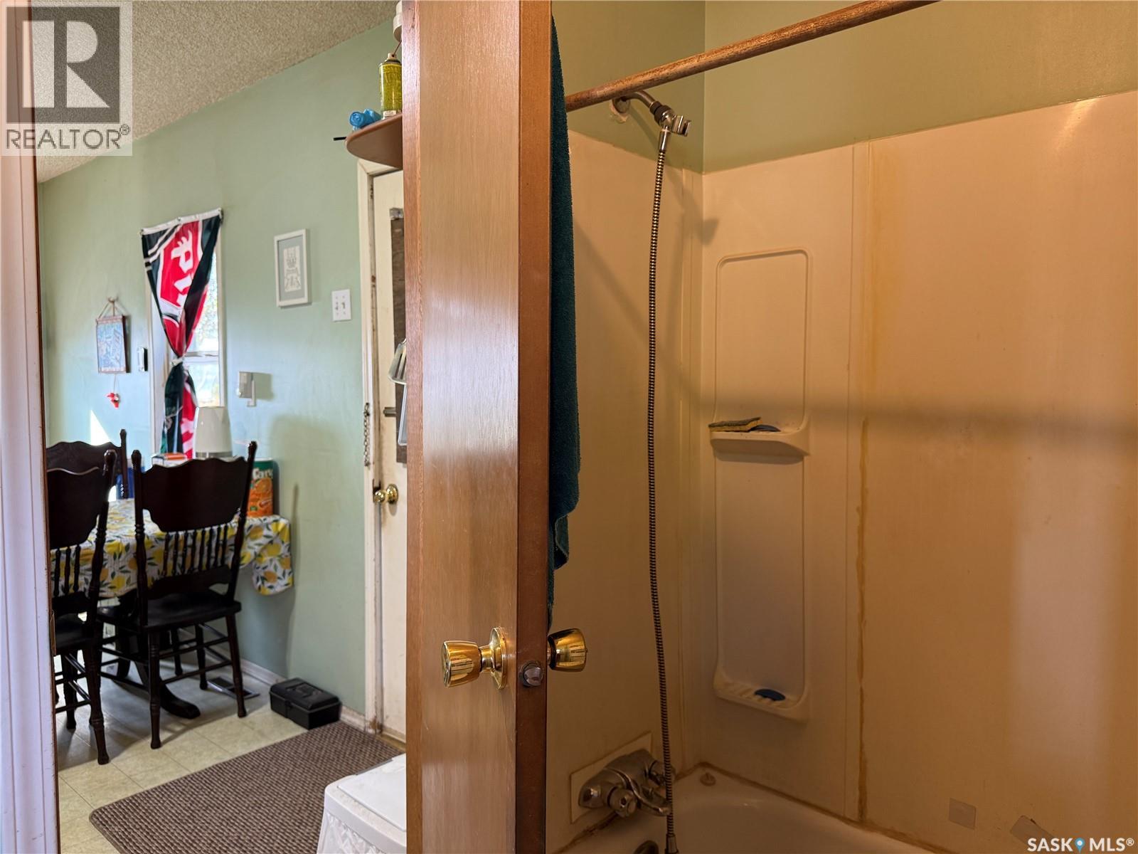 580 Maple Street W, Moose Jaw, Saskatchewan  S6H 4X1 - Photo 21 - SK048476