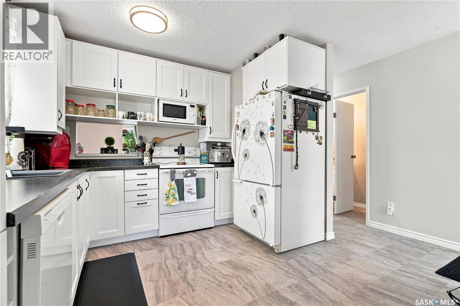 27 1128 Mckercher Drive, Saskatoon, Saskatchewan  S7H 4Y7 - Photo 11 - SK048471