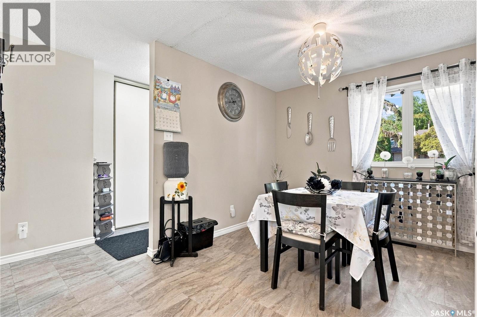 27 1128 Mckercher Drive, Saskatoon, Saskatchewan  S7H 4Y7 - Photo 8 - SK048471