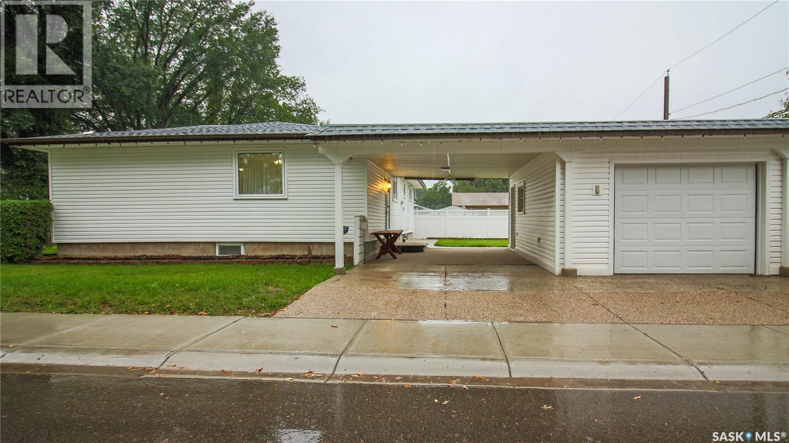 2 Malone Crescent, Regina, Saskatchewan  S4S 5R2 - Photo 36 - SK048465