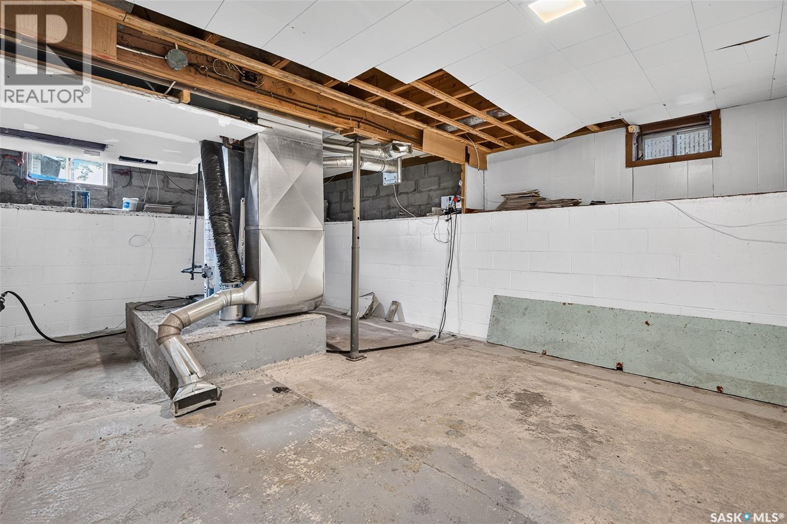 1054 Vaughan Street W, Moose Jaw, Saskatchewan  S6H 5P2 - Photo 34 - SK048427