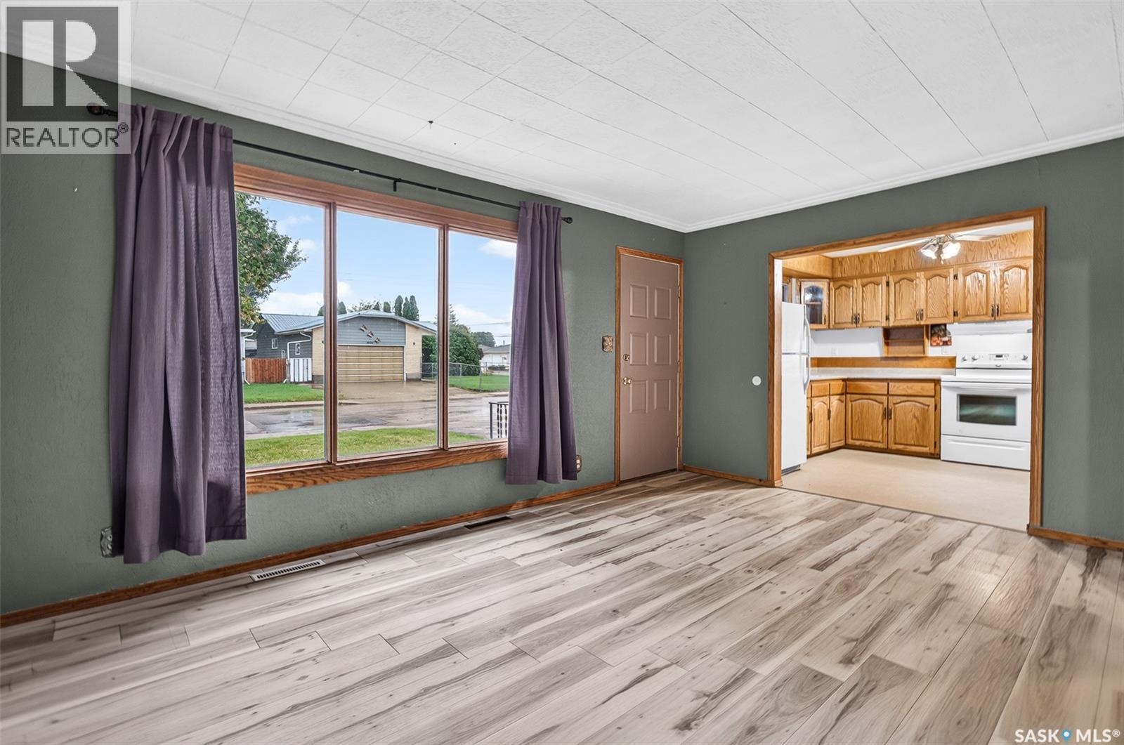 1054 Vaughan Street W, Moose Jaw, Saskatchewan  S6H 5P2 - Photo 7 - SK048427