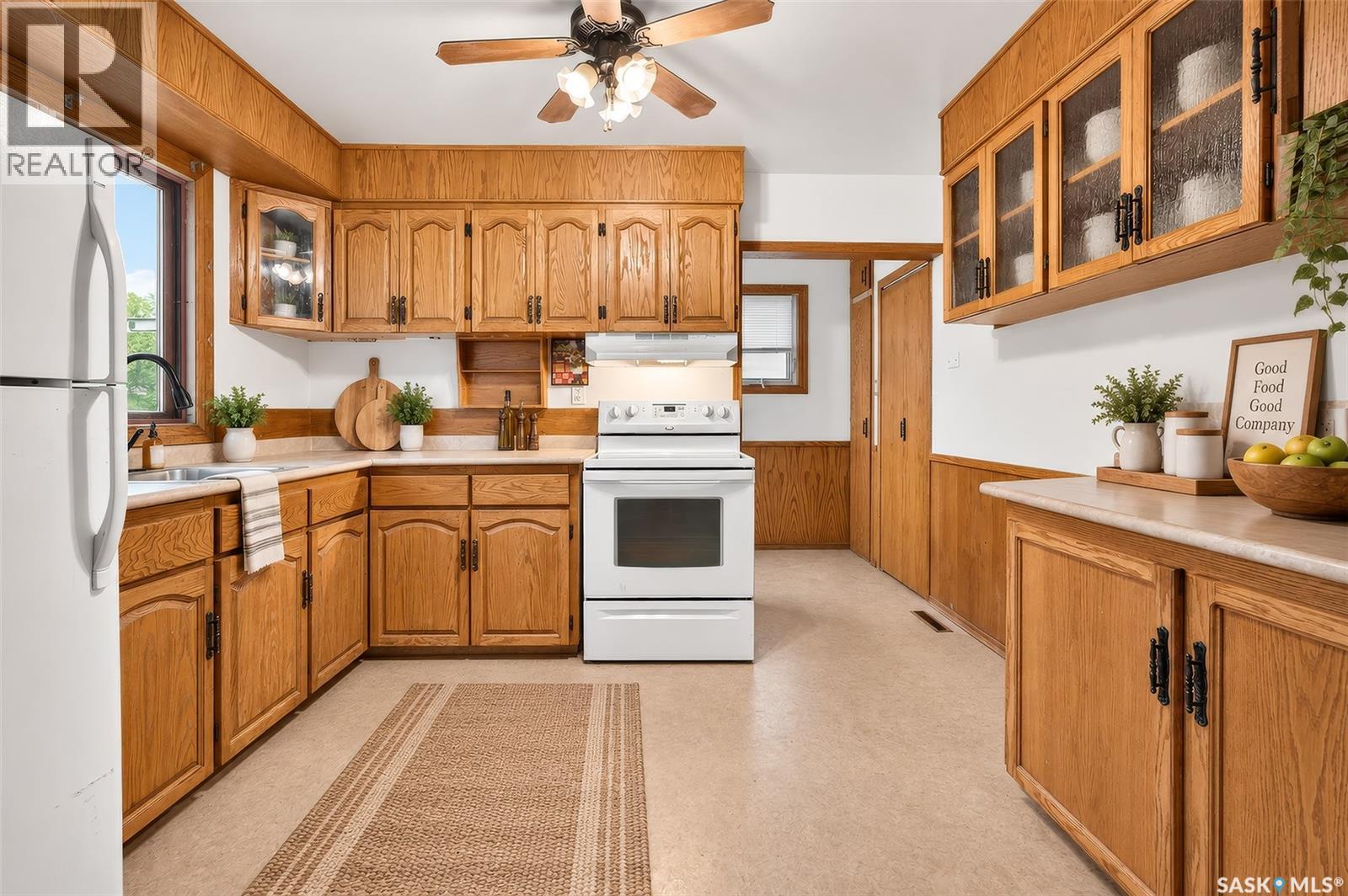 1054 Vaughan Street W, Moose Jaw, Saskatchewan  S6H 5P2 - Photo 8 - SK048427