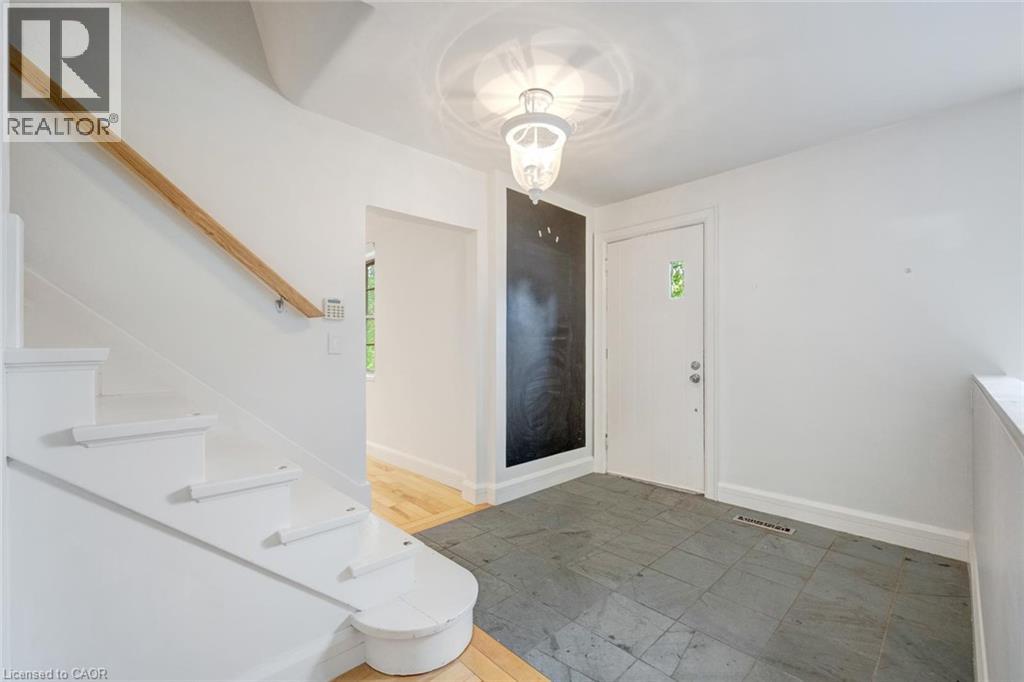 7 Washington Avenue, Oakville, Ontario  L6K 1W5 - Photo 3 - 40855813