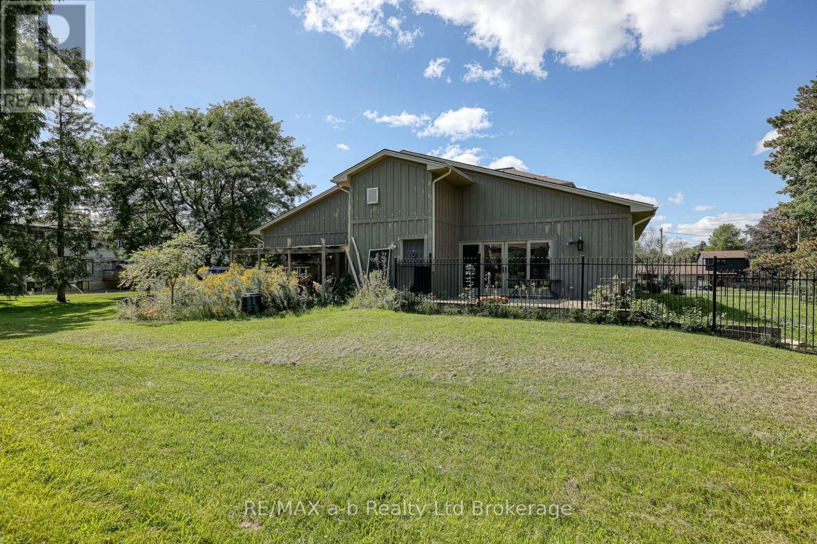 241 Pittock Park Road, Woodstock, Ontario  N4S 7W2 - Photo 6 - X13770418
