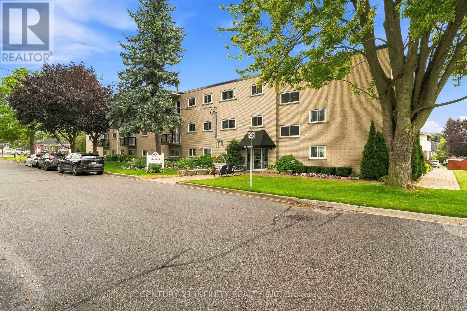 15 Nelson Street, Clarington, Ontario  L1C 1C8 - Photo 3 - E13785138