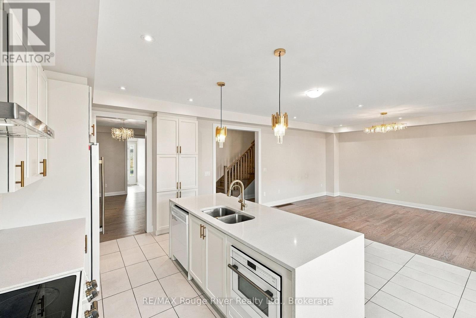 26 Rogerson Street, Clarington, Ontario  L1B 0W4 - Photo 11 - E13785332
