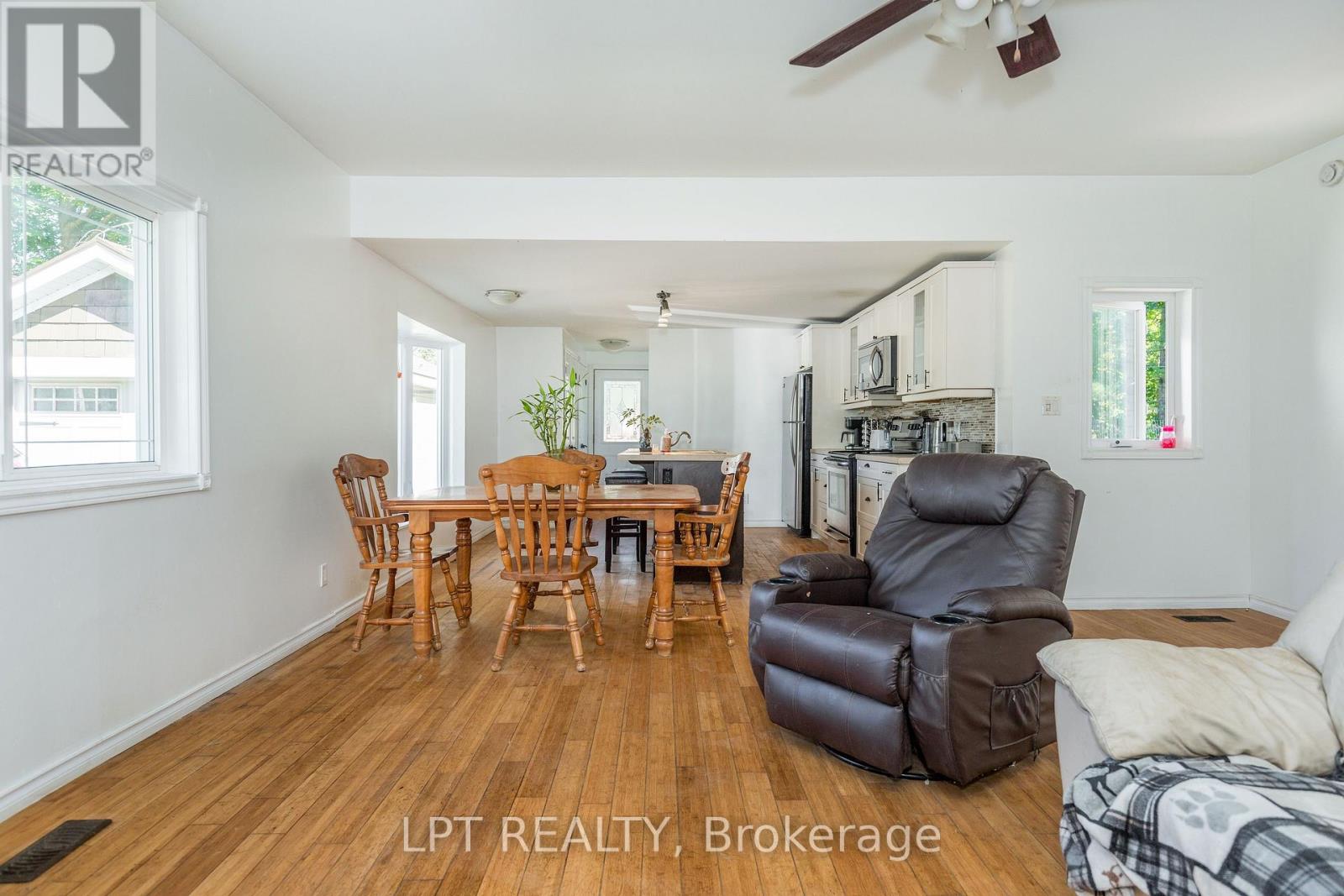 1430 Muskoka Road N, Gravenhurst, Ontario  P1P 1R7 - Photo 16 - X13768358