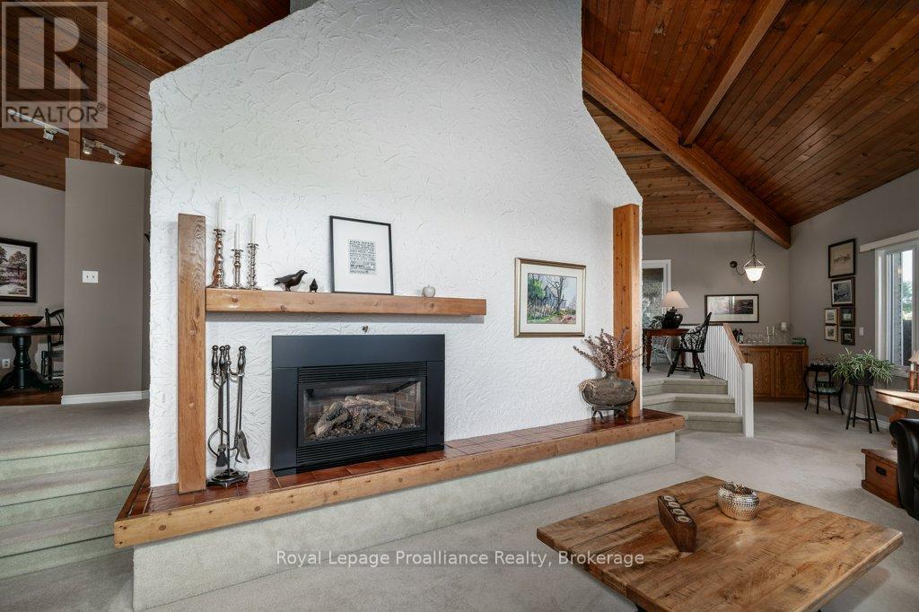 2355 County Rd 3, Prince Edward County, Ontario  K0K 1L0 - Photo 11 - X13785086