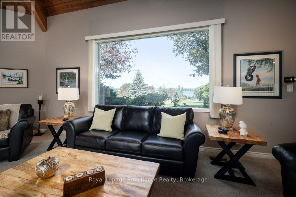 2355 County Rd 3, Prince Edward County, Ontario  K0K 1L0 - Photo 14 - X13785086