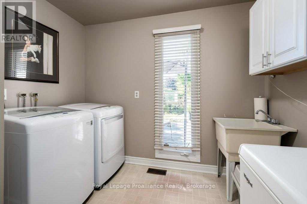 2355 County Rd 3, Prince Edward County, Ontario  K0K 1L0 - Photo 34 - X13785086