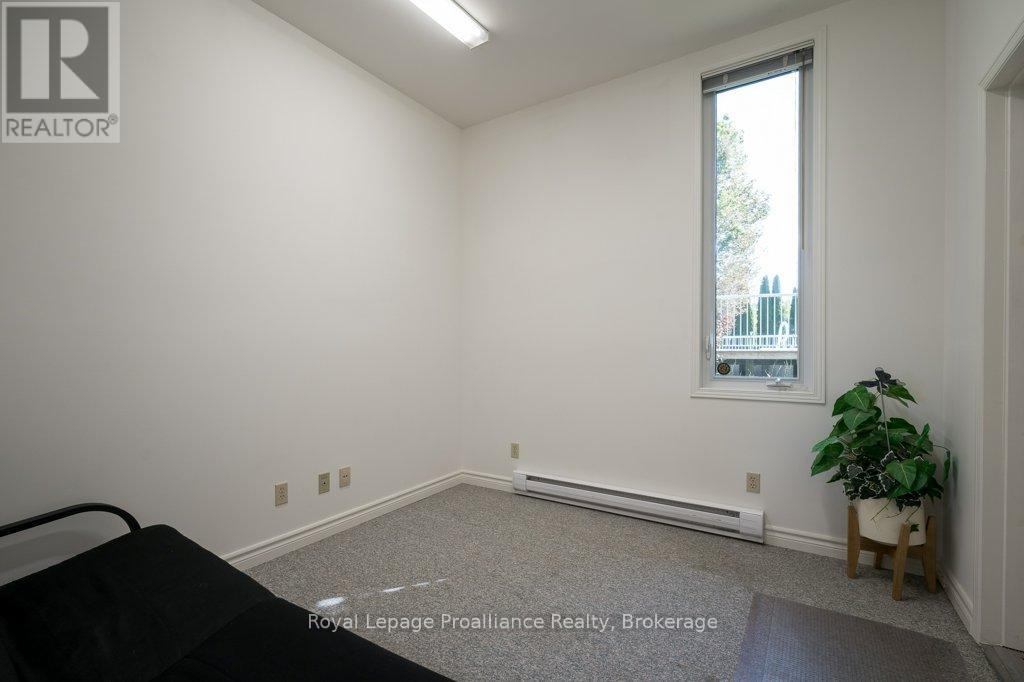 2355 County Rd 3, Prince Edward County, Ontario  K0K 1L0 - Photo 38 - X13785086