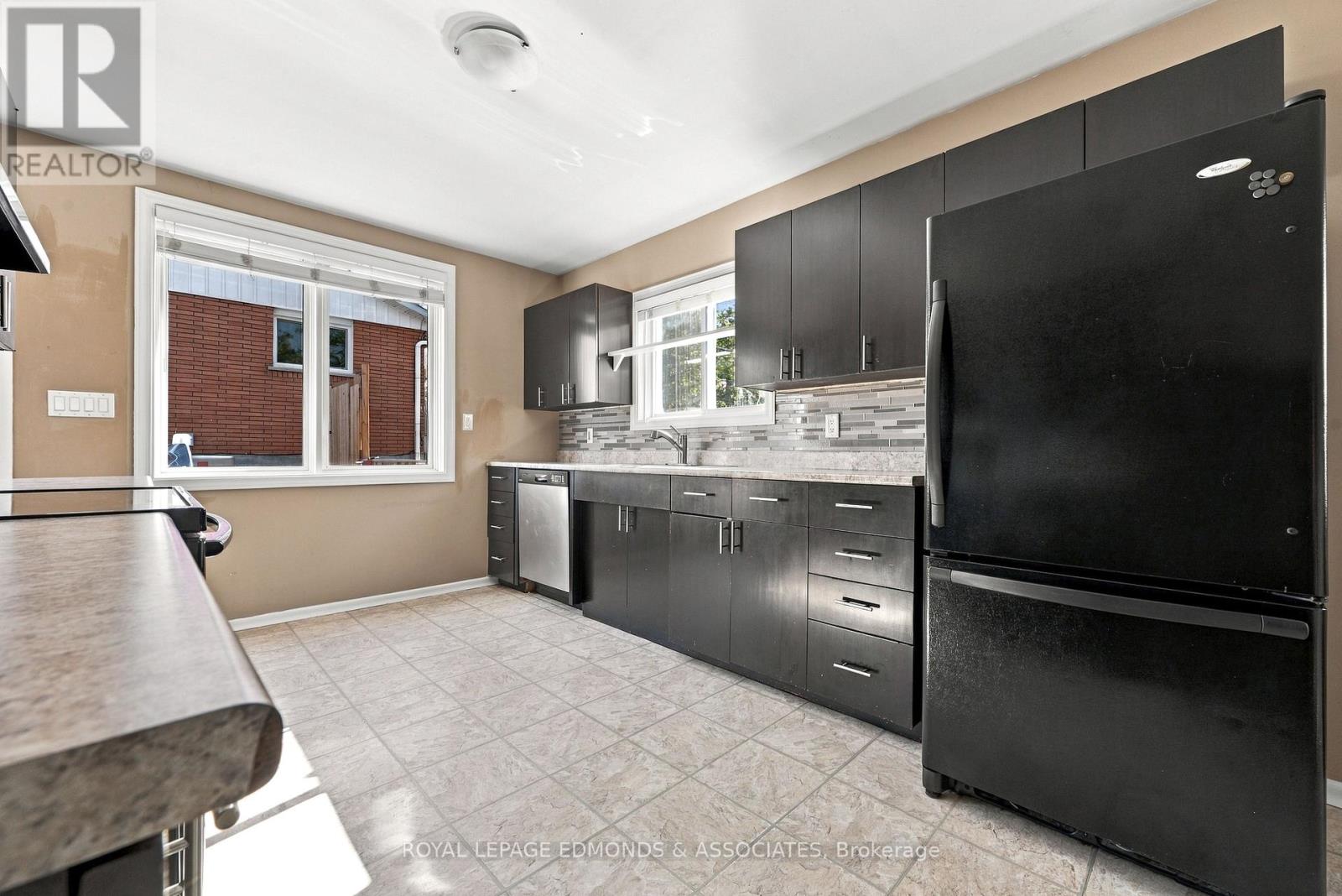55 Selkirk Street, Petawawa, Ontario K8H 1P3 - Photo 14 - X13785234