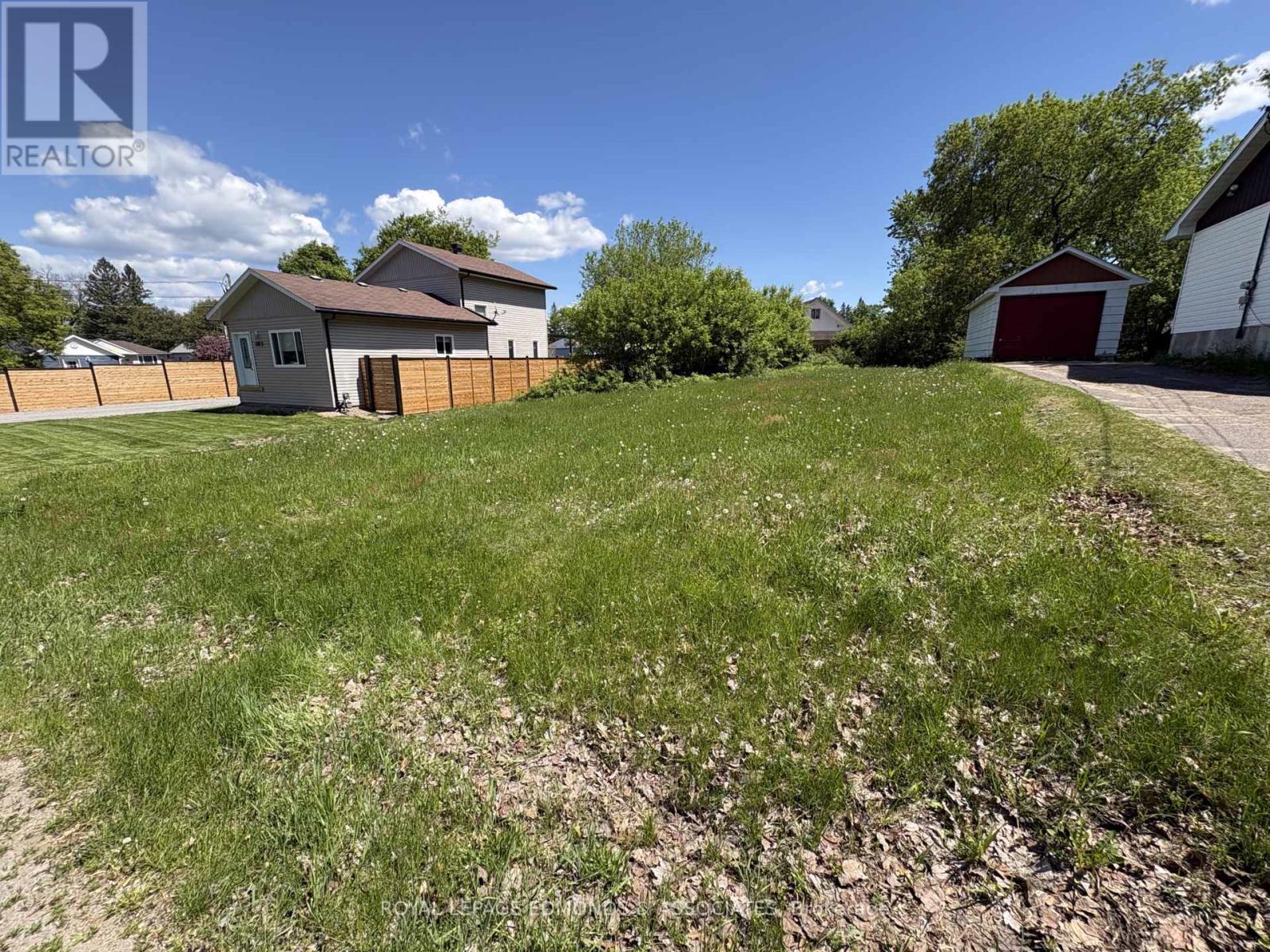 0 Flora Street, Pembroke, Ontario K8A 5K3 - Photo 3 - X13785402