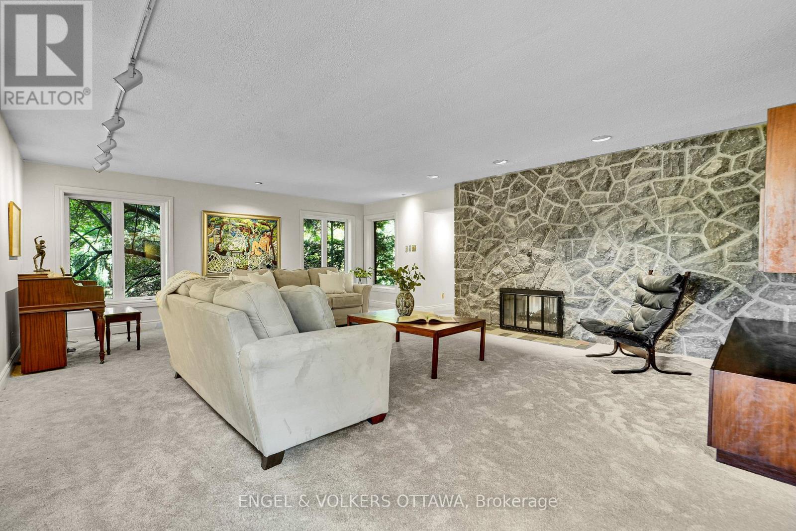 7 Mid Pines Grove, Ottawa, Ontario  K2R 1B7 - Photo 5 - X13785048
