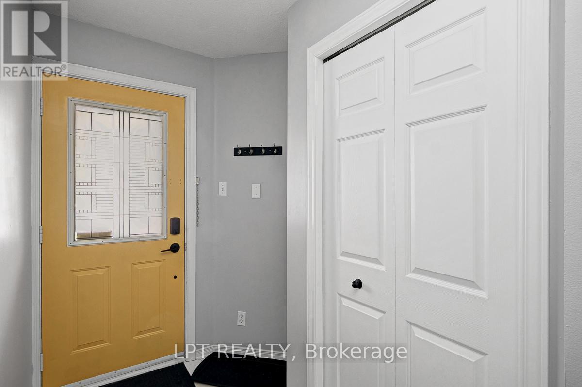 30 - 204 Briston Private, Ottawa, Ontario K1G 5P8 - Photo 3 - X13785100