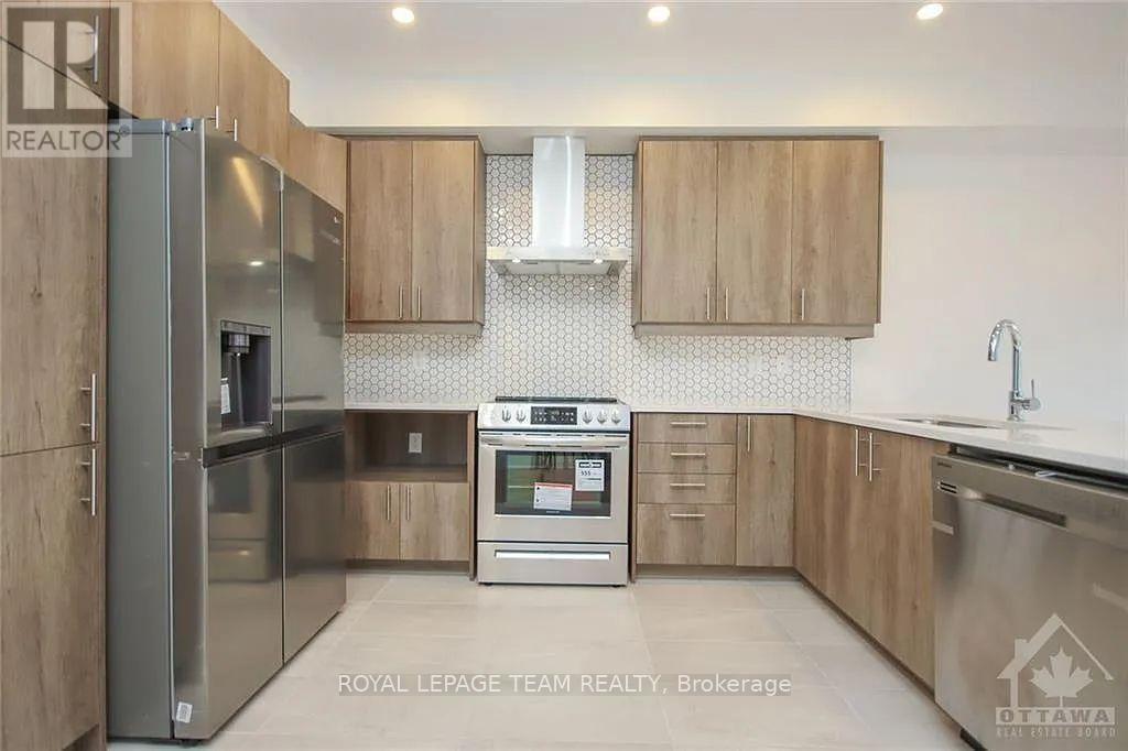 633 Rathburn Lane, Ottawa, Ontario  K1T 3W7 - Photo 10 - X13785144