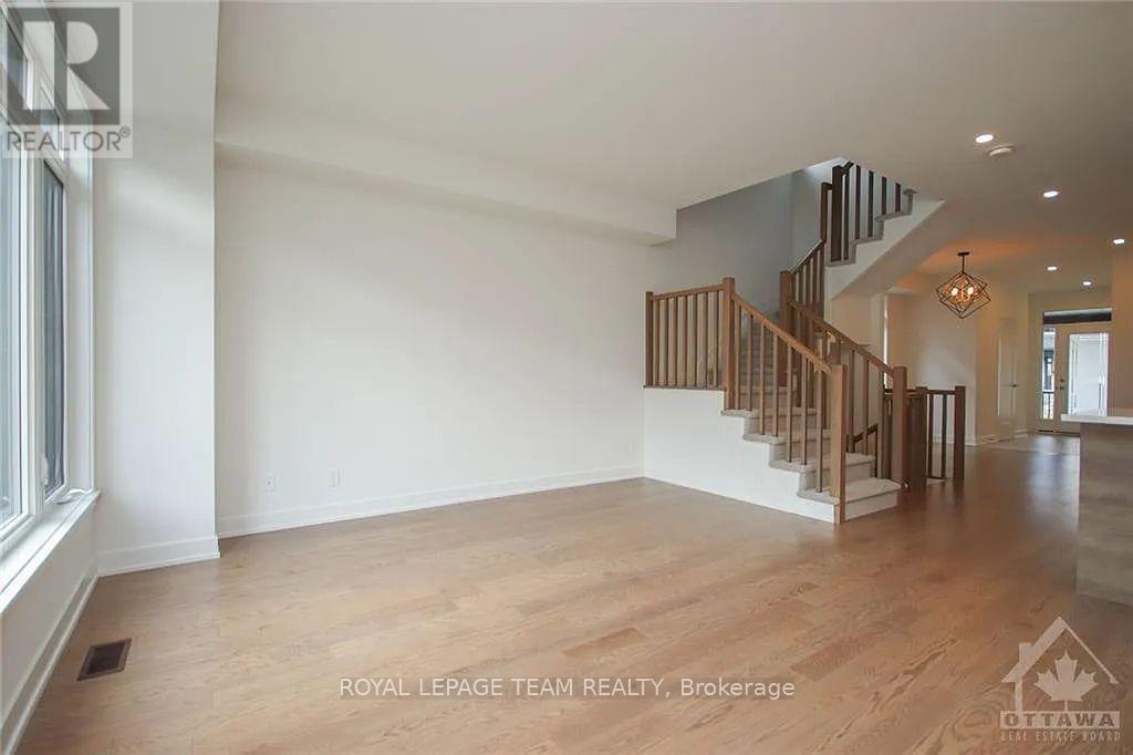 633 Rathburn Lane, Ottawa, Ontario  K1T 3W7 - Photo 14 - X13785144