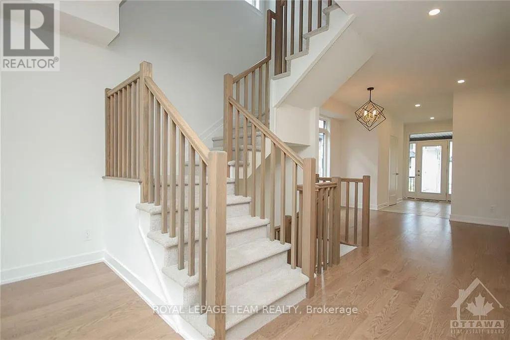 633 Rathburn Lane, Ottawa, Ontario  K1T 3W7 - Photo 7 - X13785144