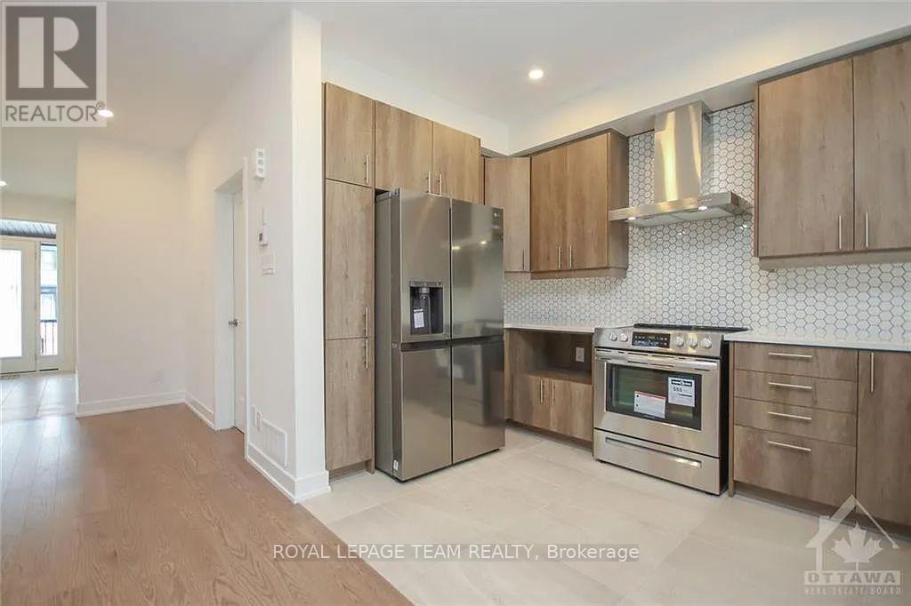633 Rathburn Lane, Ottawa, Ontario  K1T 3W7 - Photo 8 - X13785144