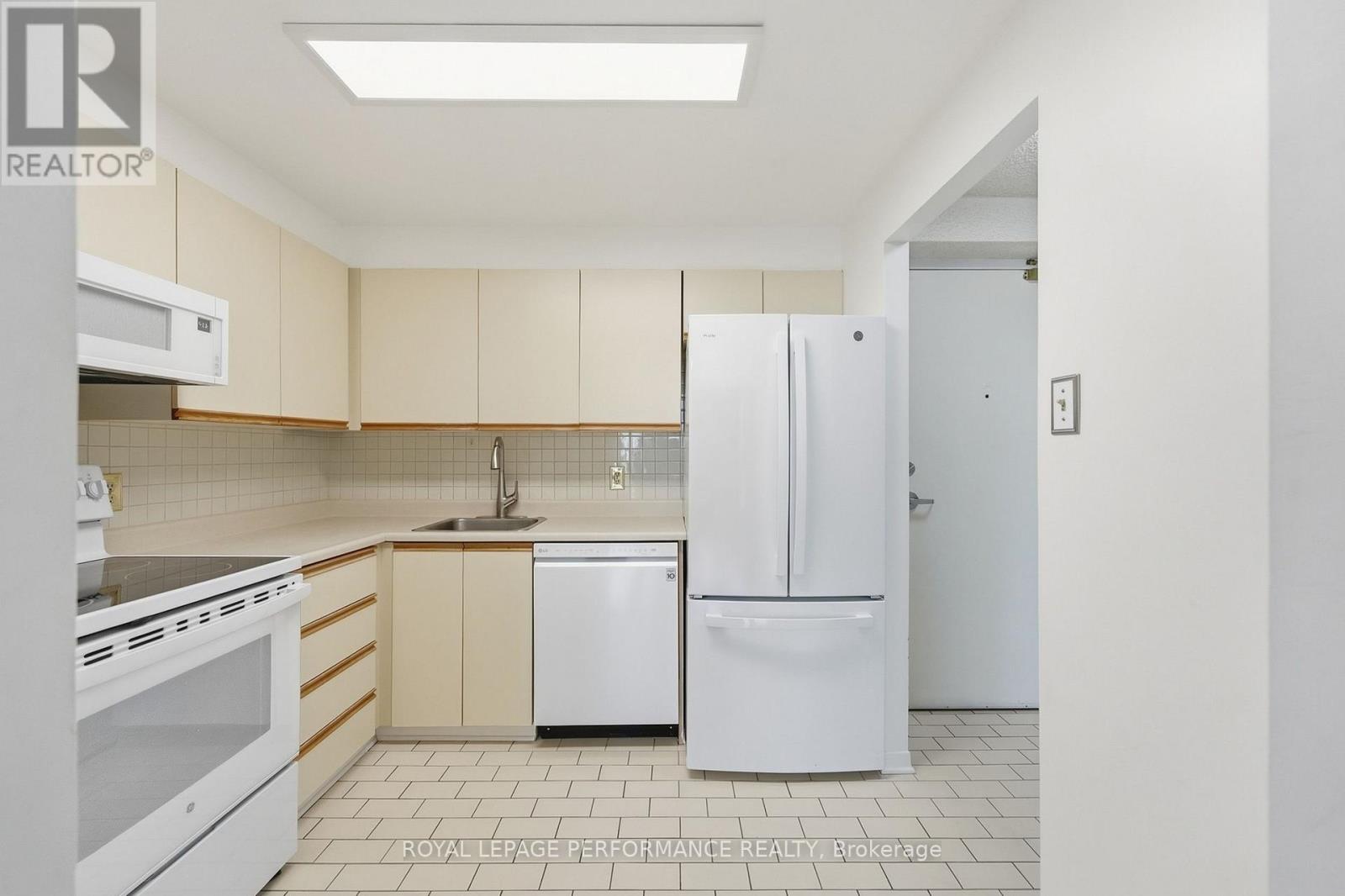 1102 - 1440 Heron Road, Ottawa, Ontario  K1V 0X2 - Photo 7 - X13785192