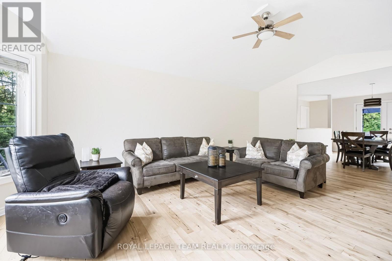 44 Meadowglen Circle, North Grenville, Ontario K0G 1J0 - Photo 10 - X13785278