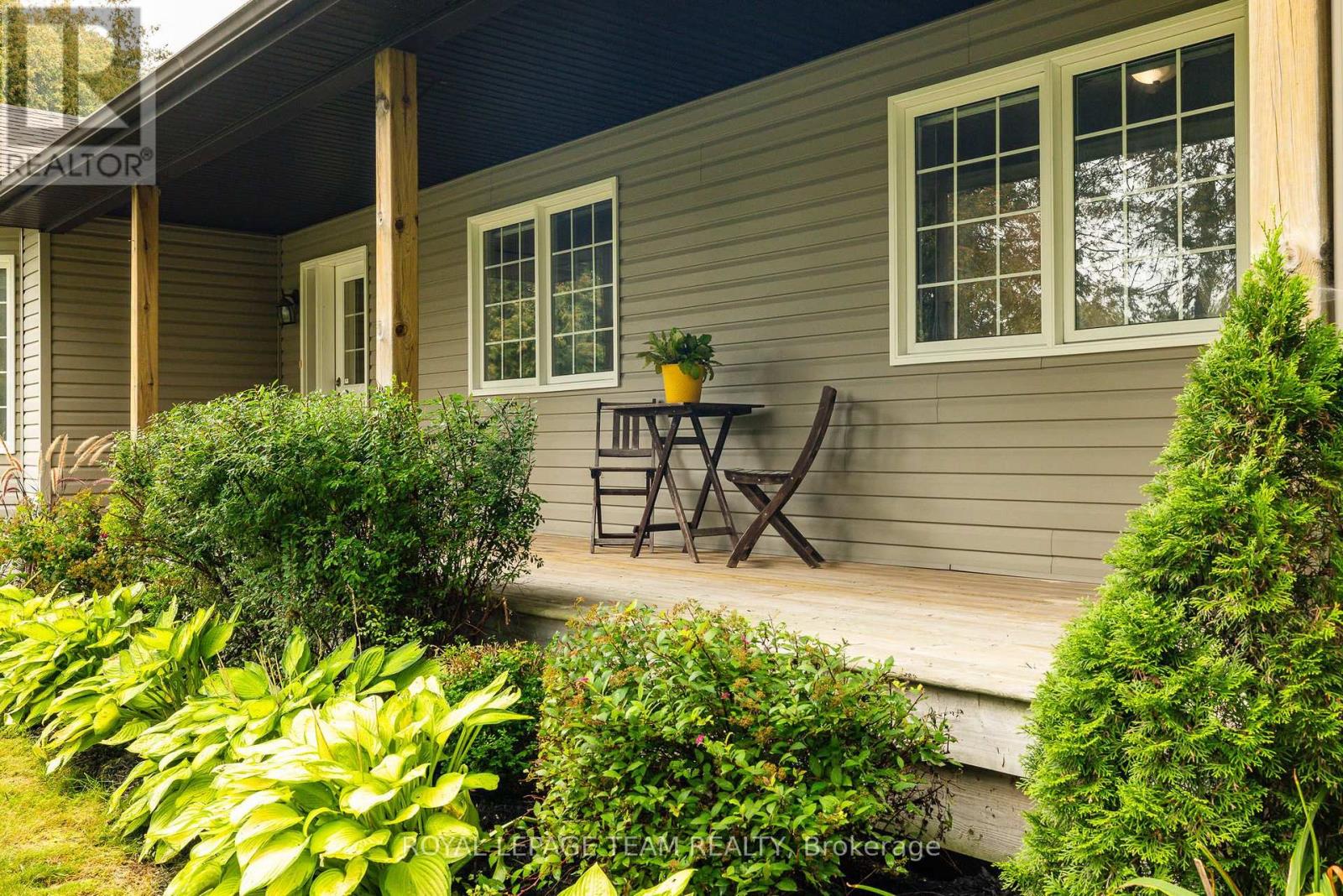 44 Meadowglen Circle, North Grenville, Ontario K0G 1J0 - Photo 2 - X13785278