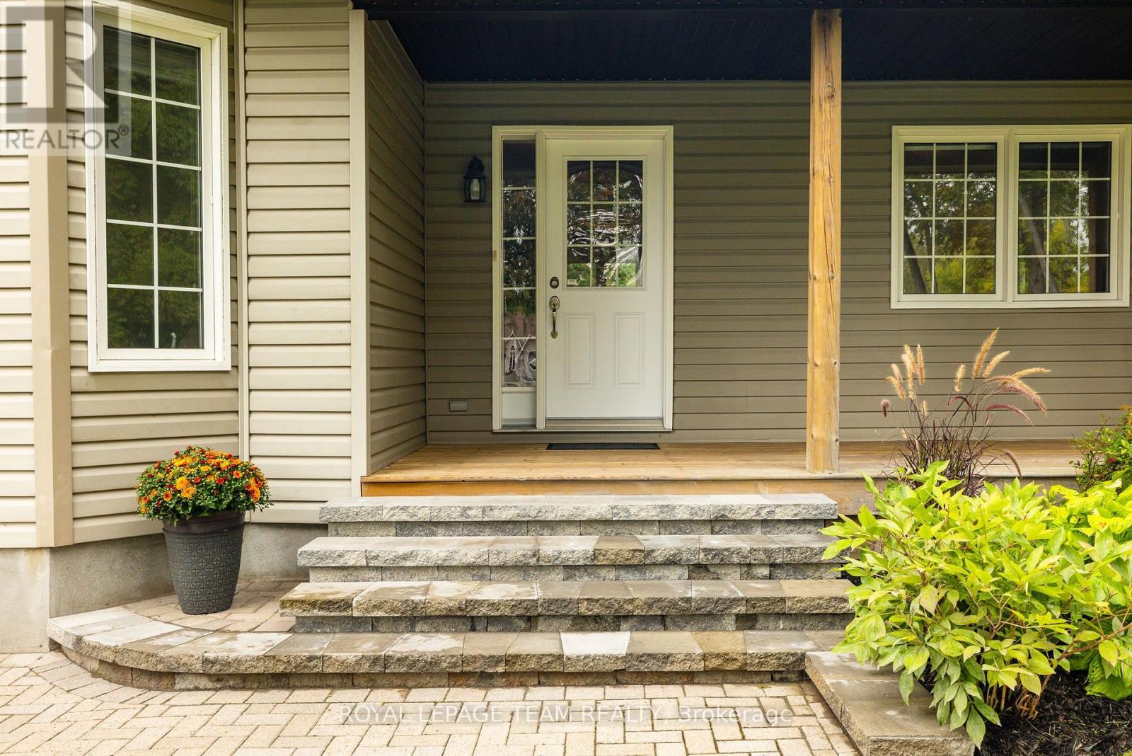 44 Meadowglen Circle, North Grenville, Ontario K0G 1J0 - Photo 3 - X13785278