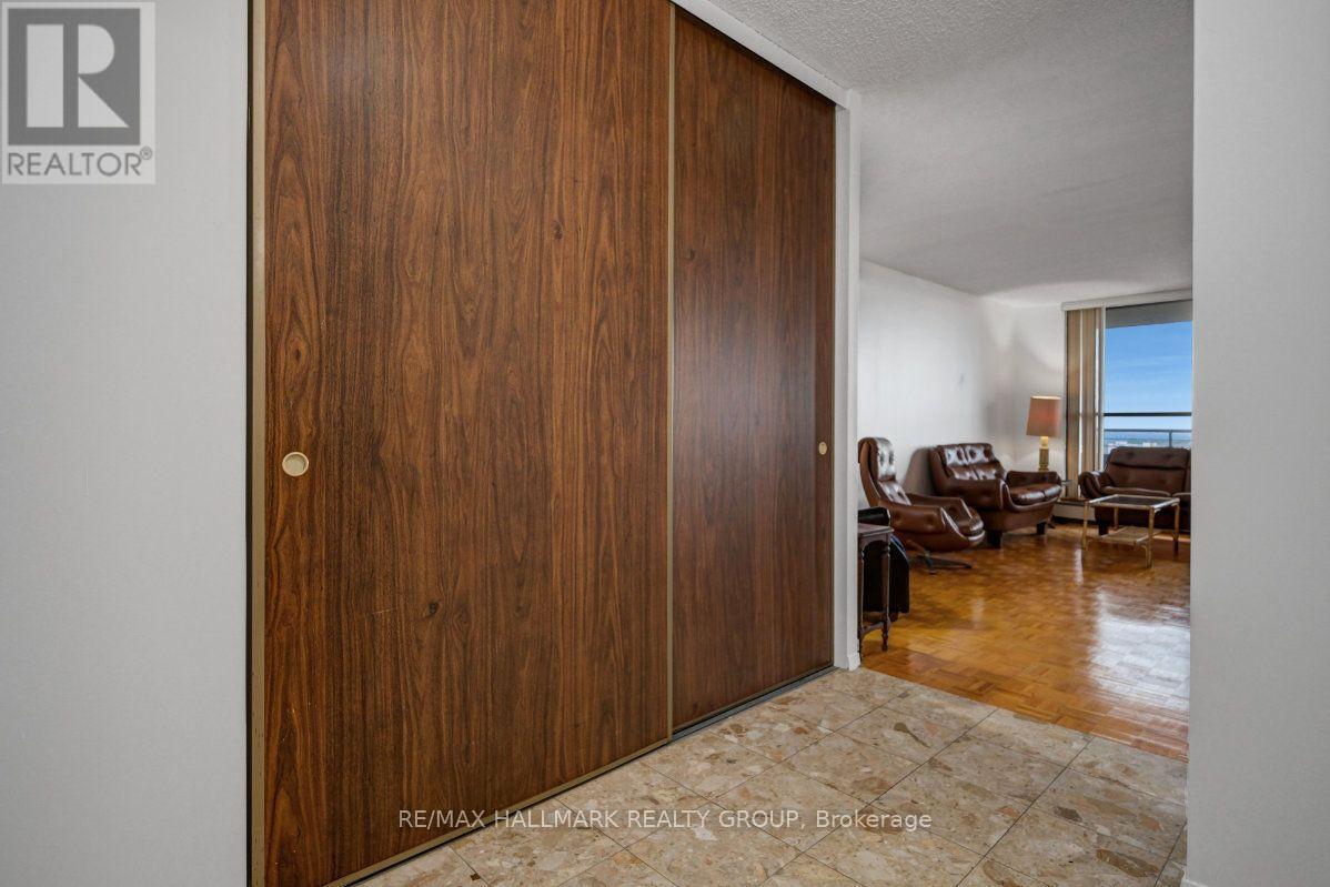 2204 - 505 St Laurent Boulevard, Ottawa, Ontario  K1K 3X4 - Photo 5 - X13785372