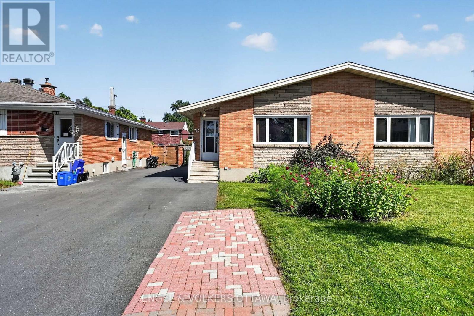 793 Trojan Avenue, Ottawa, Ontario  K1K 2P6 - Photo 2 - X13785396