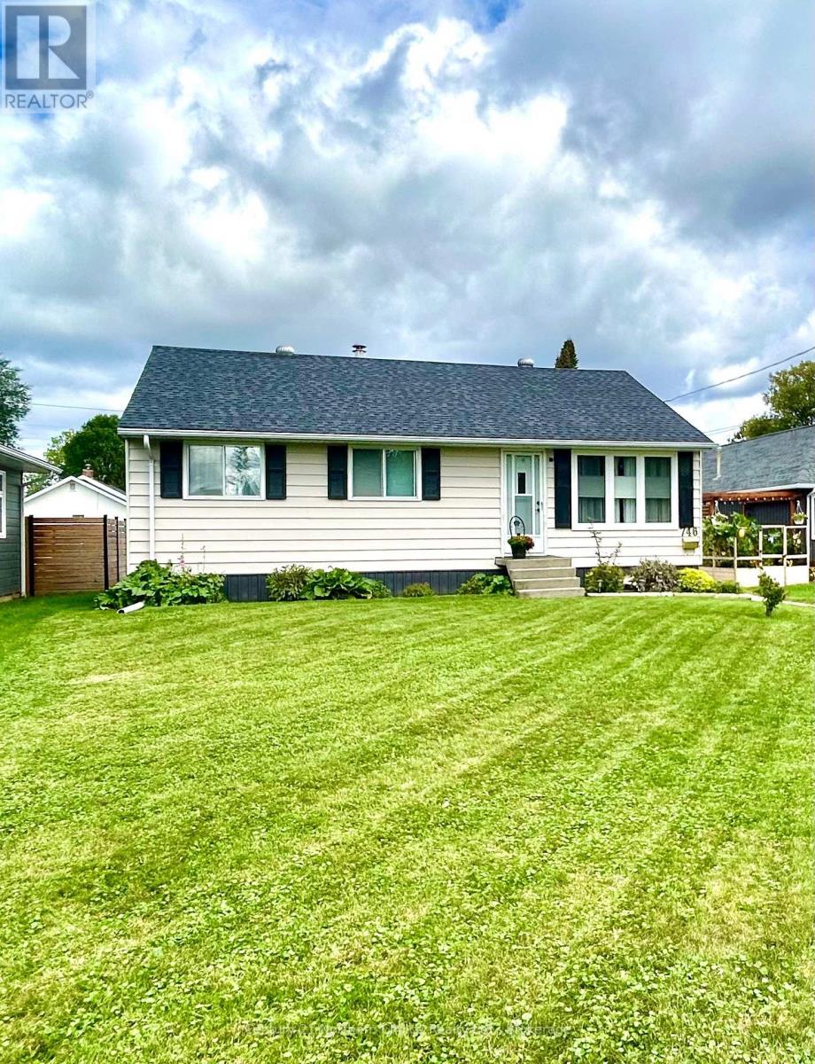 746 Thompson Street, Fort Frances, Ontario  P9A 2W8 - Photo 25 - X13785248