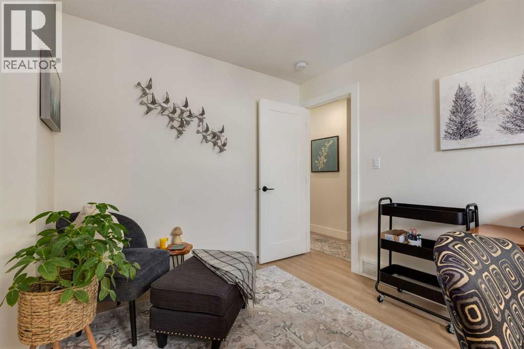 232 Midglen Place Se, Calgary, Alberta  T2X 1H7 - Photo 15 - A2344057