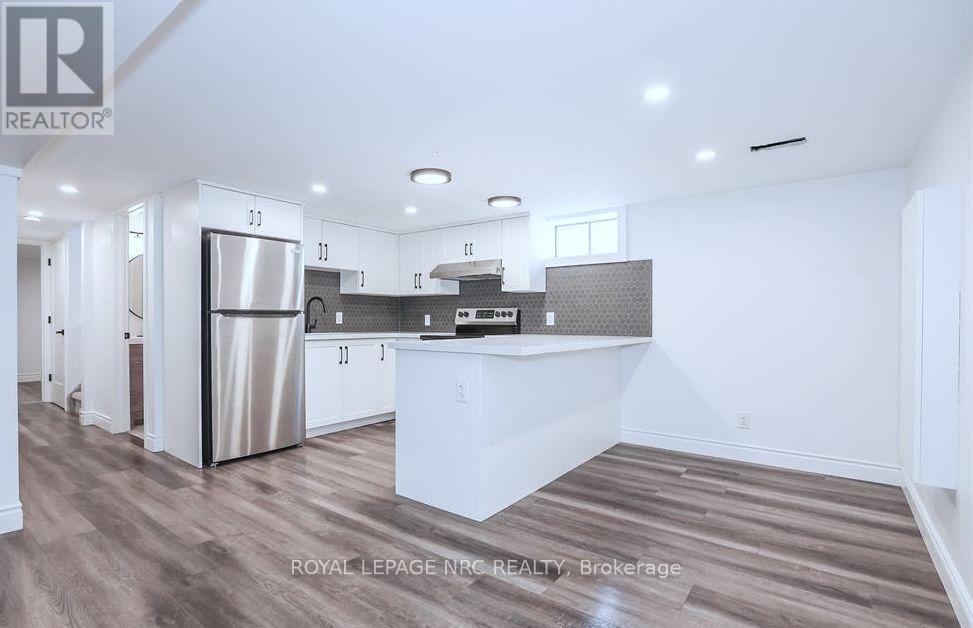 Lower - 125 Meredith Drive, St. Catharines, Ontario  L2M 6C5 - Photo 3 - X13785218
