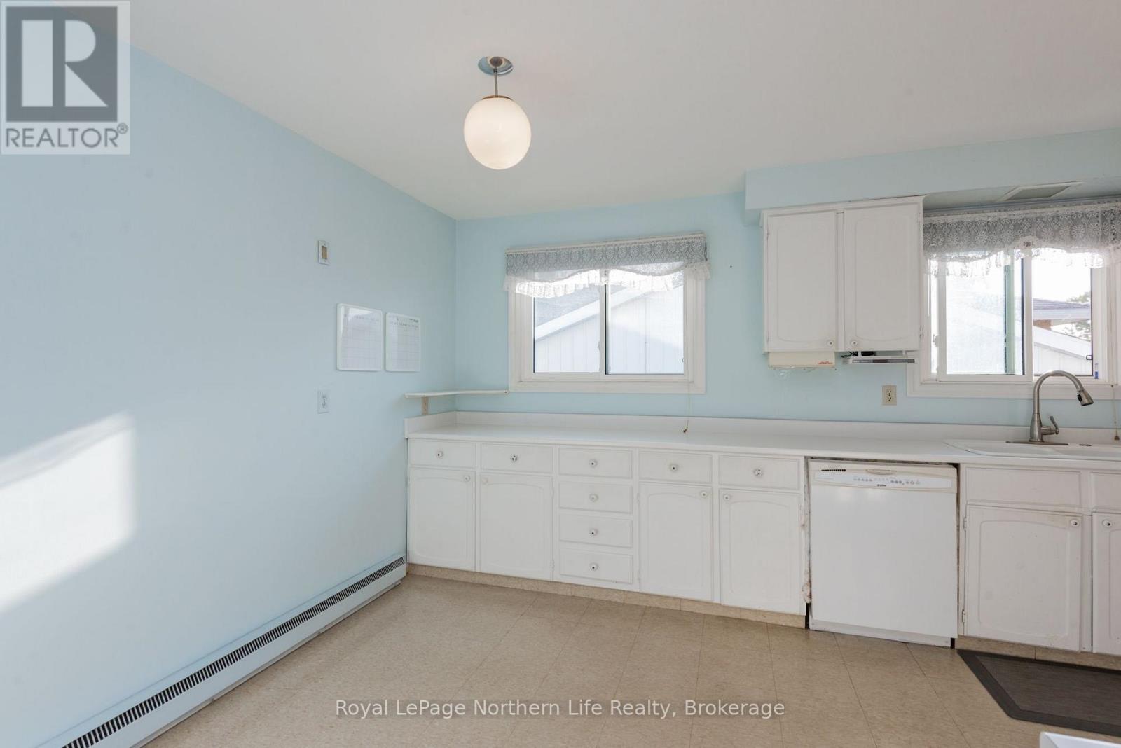 2043 Mckeown Avenue, North Bay, Ontario  P1B 7N8 - Photo 18 - X13785106