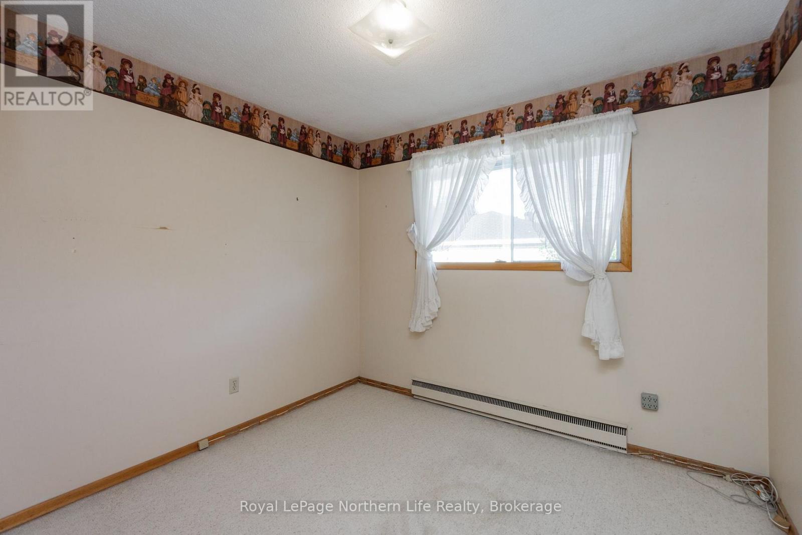 2043 Mckeown Avenue, North Bay, Ontario  P1B 7N8 - Photo 22 - X13785106