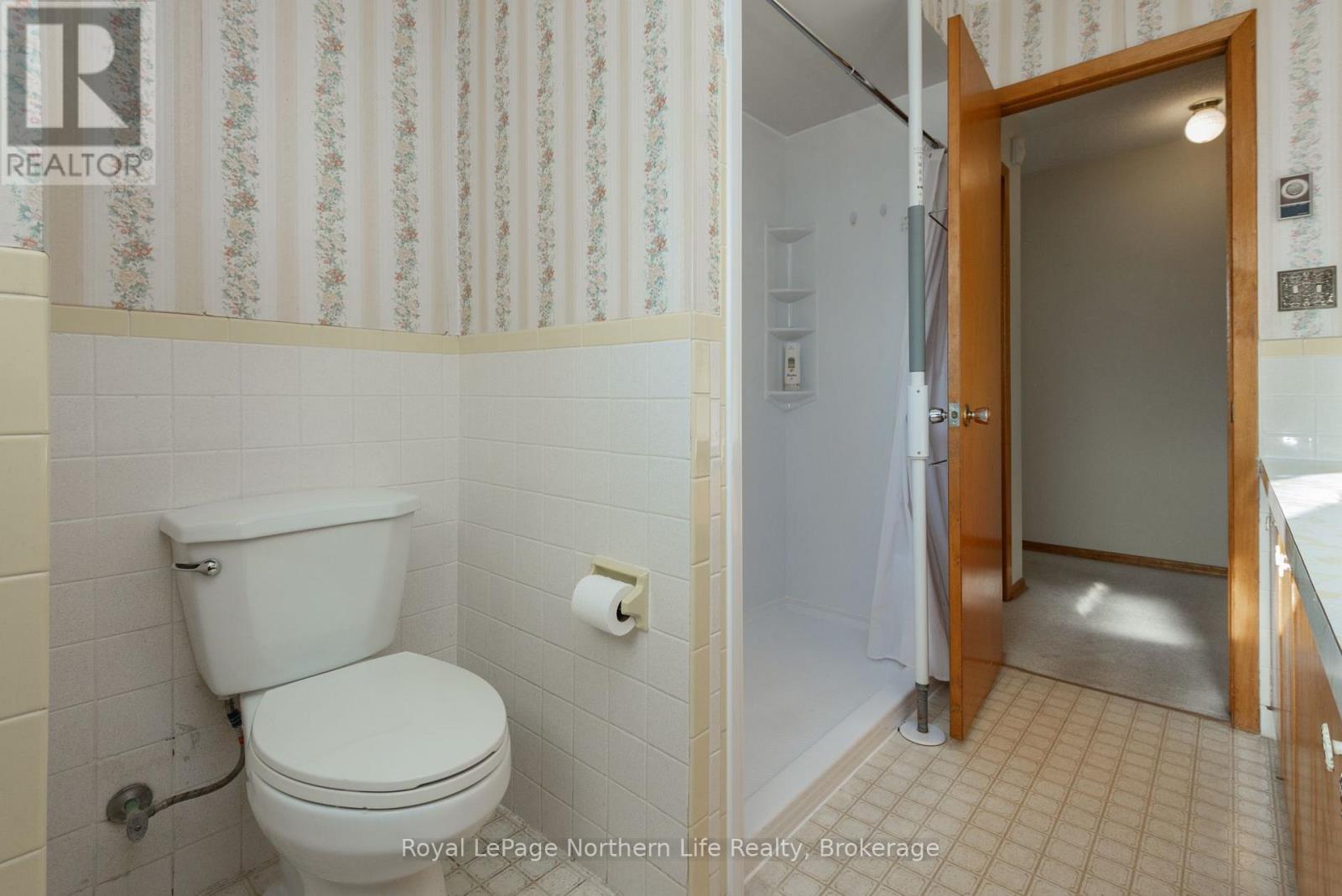 2043 Mckeown Avenue, North Bay, Ontario  P1B 7N8 - Photo 29 - X13785106