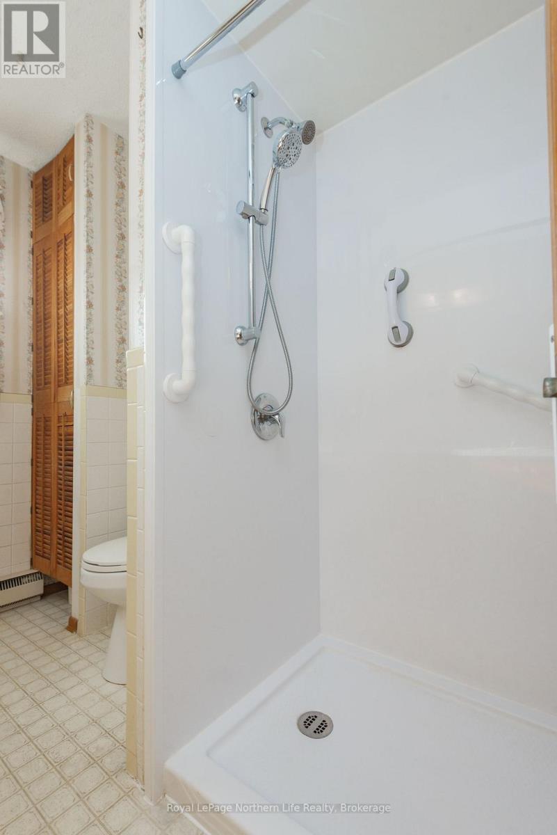 2043 Mckeown Avenue, North Bay, Ontario  P1B 7N8 - Photo 30 - X13785106